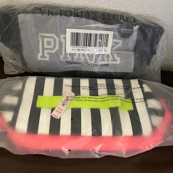 Assortments new VS and PINK TOTES - Picture 14 of 15